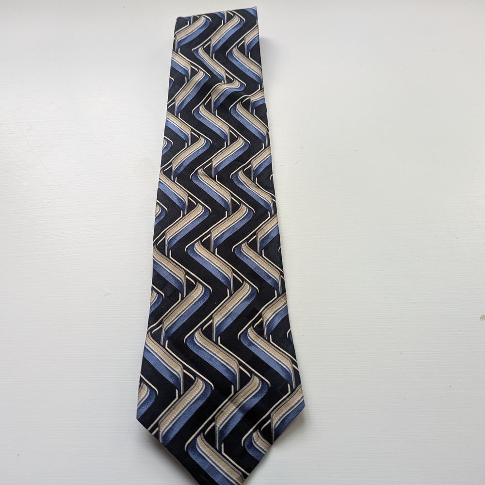 Chevron Pattern Blue and Gray Silk Tie